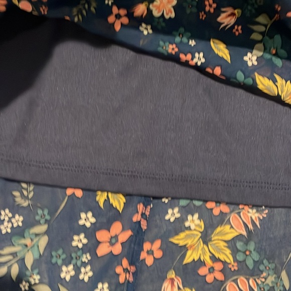 LuLaRoe skirt -lined size XS (normal medium) - Picture 3 of 5